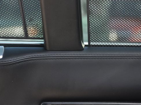 Used 2015 BMW 750Li RWD image 32