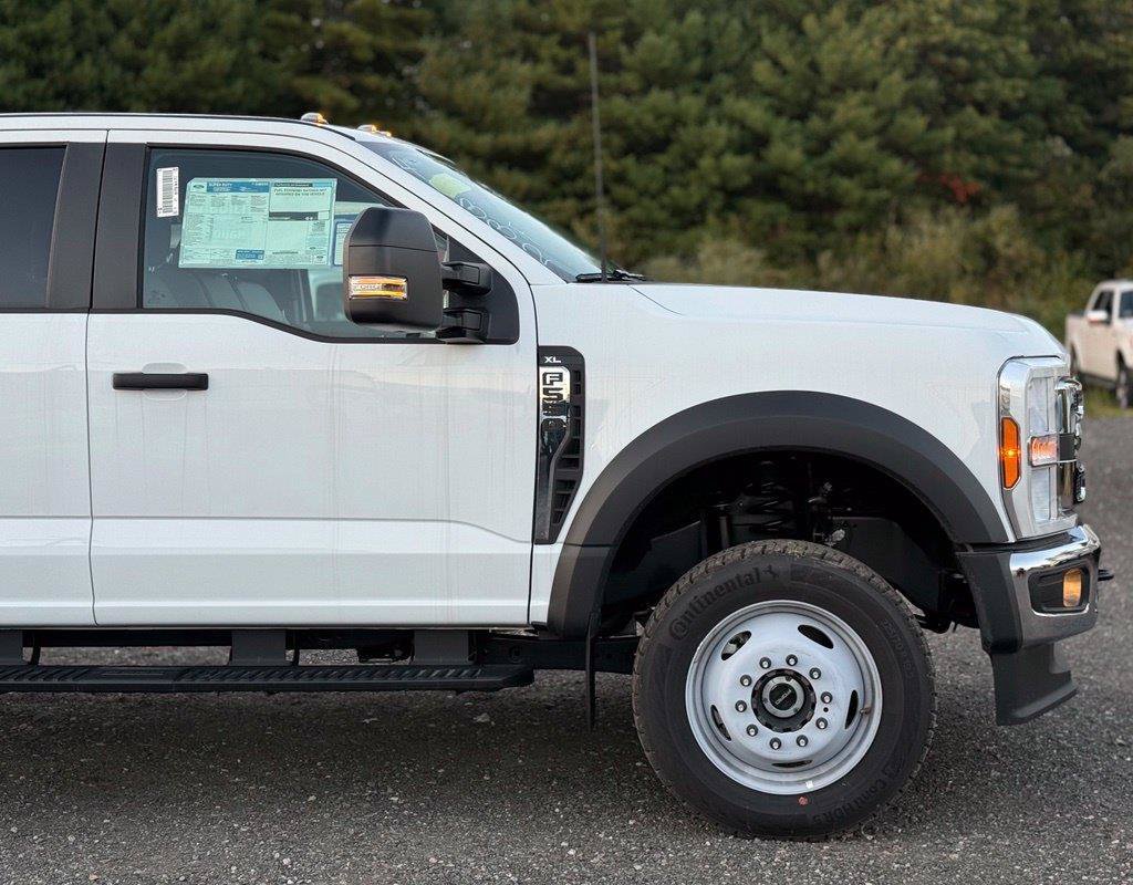 New 2026 Ford F550 4x4 Supercab Super Duty image 2