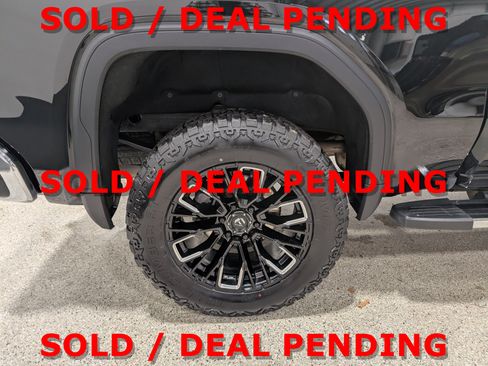 Used 2024 GMC Sierra 1500 SLT w/ SLT Premium Package AWD/4WD image 14