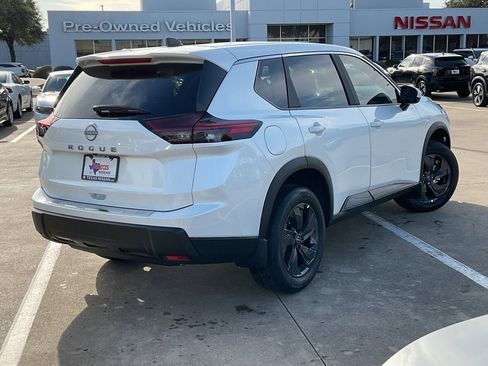New 2026 Nissan Rogue SV image 5