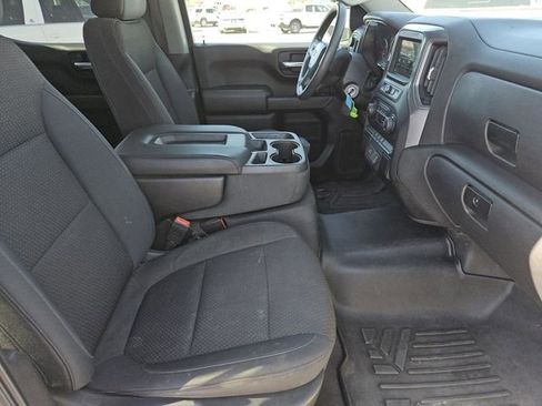 Used 2019 Chevrolet Silverado 1500 Custom w/ Custom Convenience Package image 27