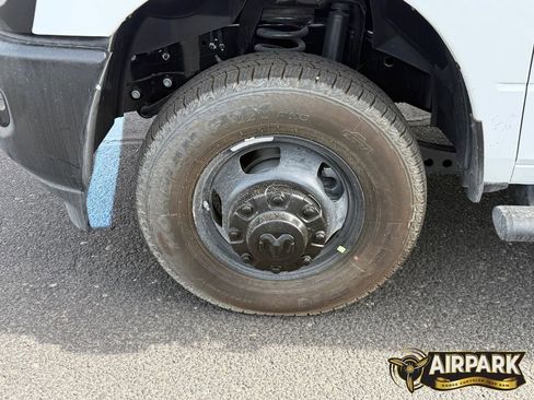 New 2026 RAM 3500 Tradesman AWD/4WD image 10