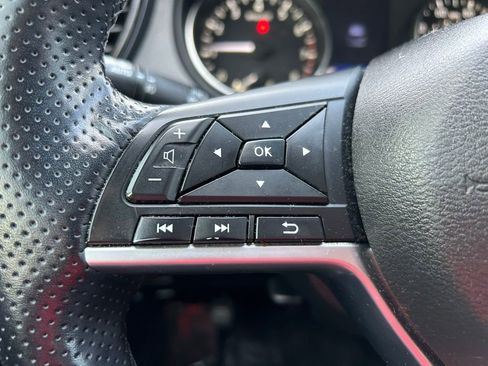 Used 2021 Nissan Rogue Sport SV FWD image 20