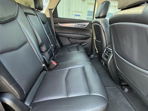 Used 2018 Cadillac XT5 Premium Luxury AWD/4WD image 13