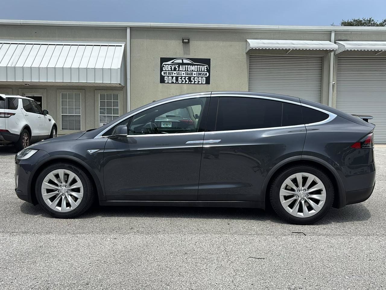 Used 2016 Tesla Model X 75D AWD/4WD image 2