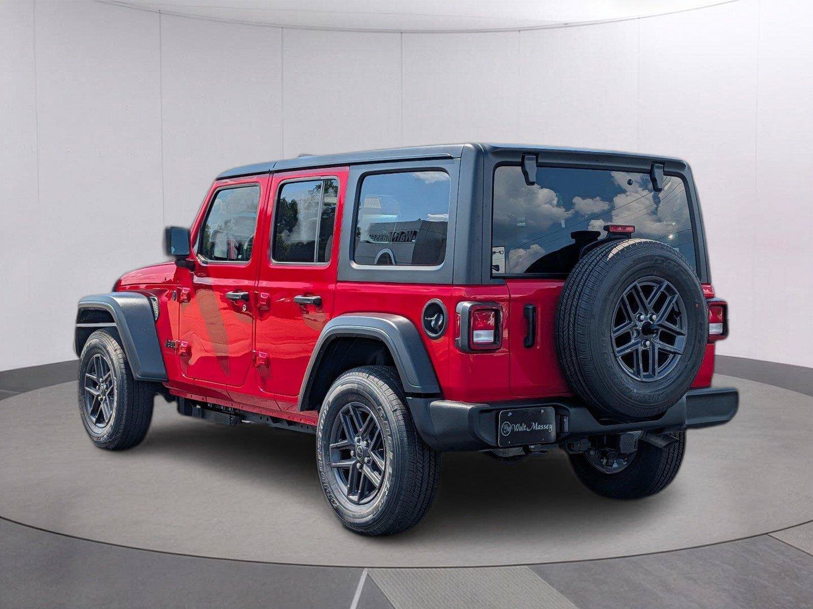 Used 2026 Jeep Wrangler Unlimited Sport AWD/4WD image 3