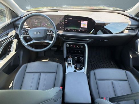 Used 2025 Audi Q5 Premium w/ Convenience Package AWD/4WD image 16