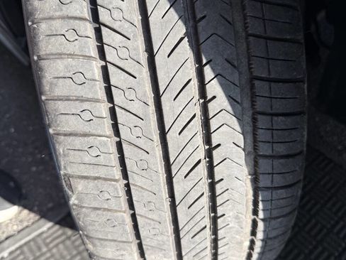 Used 2017 Volkswagen GTI Sport image 20