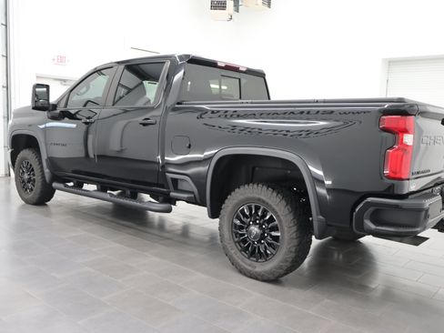 Used 2023 Chevrolet Silverado 2500 LTZ w/ LTZ Plus Package AWD/4WD image 6