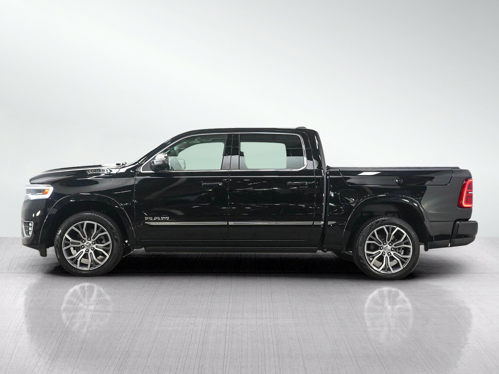 Used 2026 RAM 1500 Tungsten AWD/4WD image 2
