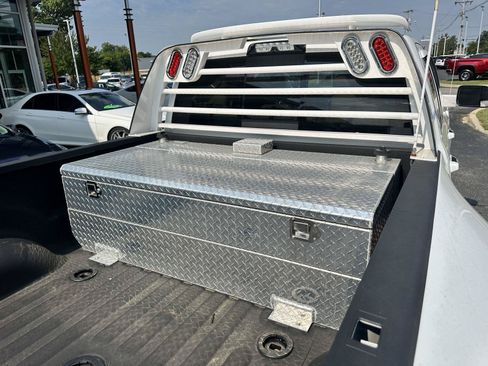 Used 2018 RAM 3500 Laramie AWD/4WD image 12