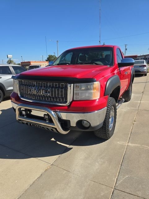 Used 2008 GMC Sierra 1500 SLE w/ Z71 Off-Road Package AWD/4WD image 7