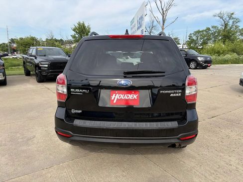 Used 2016 Subaru Forester 2.5i Premium w/ All-Weather Package AWD/4WD image 7