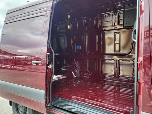 New 2025 Mercedes-Benz Sprinter 2500 image 15