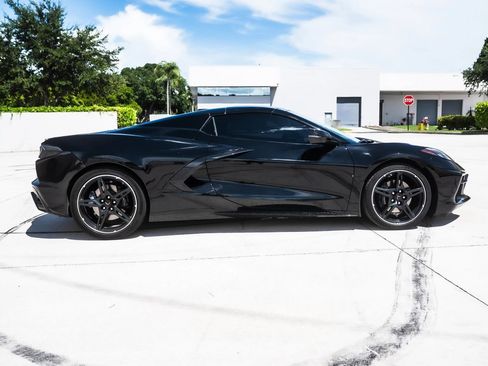 Used 2024 Chevrolet Corvette Stingray Convertible w/ 1LT RWD image 5