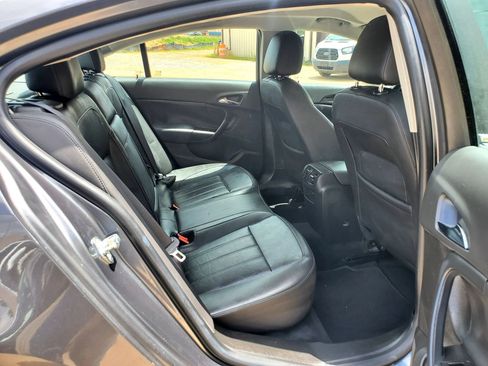 Used 2011 Buick Regal CXL FWD image 30