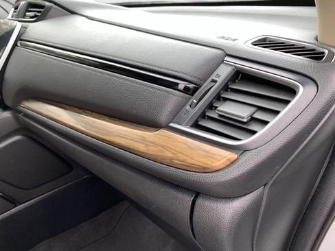 Used 2019 Honda CR-V EX image 41