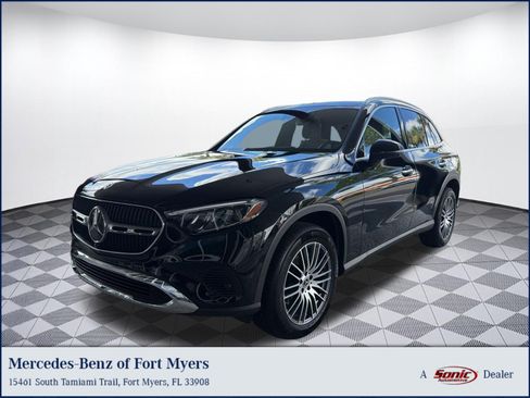 Certified 2026 Mercedes-Benz GLC 300 image 1