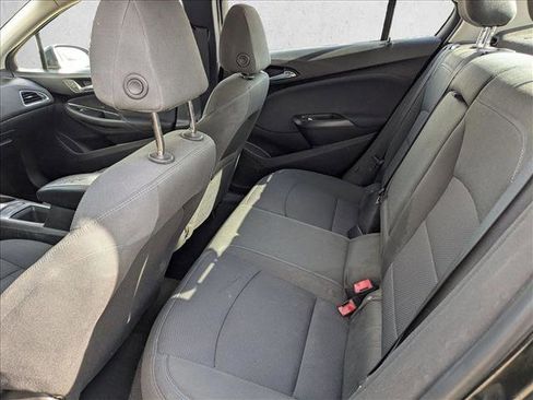 Used 2018 Chevrolet Cruze LT w/ LT Fleet Convenience Package image 17