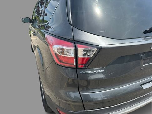 Used 2018 Ford Escape SEL AWD/4WD image 29