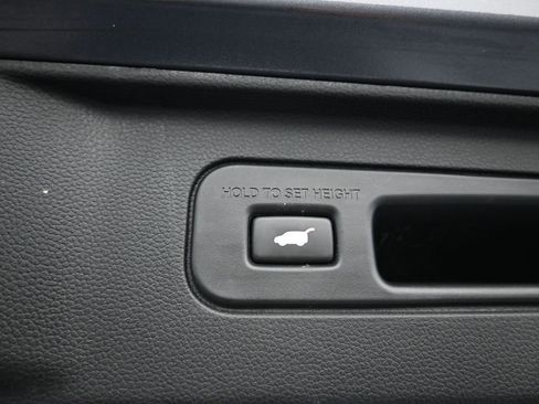 Used 2023 Honda Pilot Touring image 24
