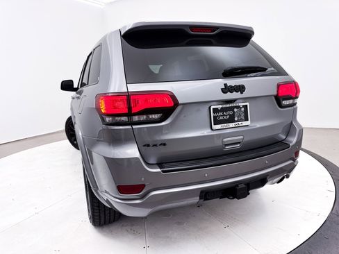 Used 2018 Jeep Grand Cherokee Altitude image 9