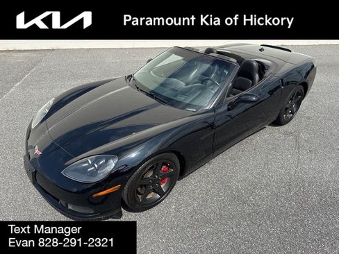 Used 2005 Chevrolet Corvette Convertible w/ Preferred Equipment Group RWD image 24