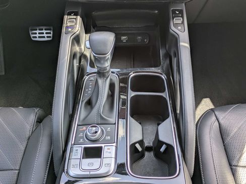 Certified 2023 Kia Telluride SX Prestige X-Line AWD/4WD image 17
