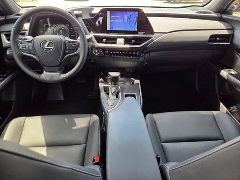 Used 2024 Lexus UX 250h FWD image 15