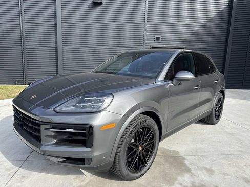 New 2026 Porsche Cayenne image 1