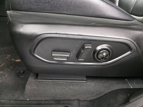 Used 2023 Jeep Grand Cherokee Limited image 12