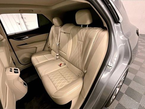 Used 2023 Buick Envision Avenir image 22