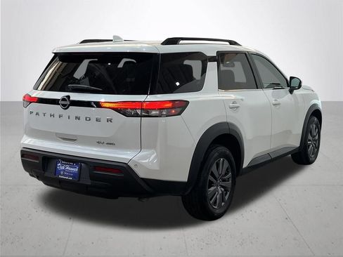 Used 2024 Nissan Pathfinder SV AWD/4WD image 10