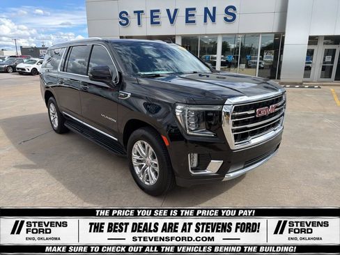 Used 2023 GMC Yukon XL SLT w/ SLT Luxury Package AWD/4WD image 4