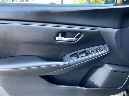 Used 2023 Nissan Sentra SV FWD image 18