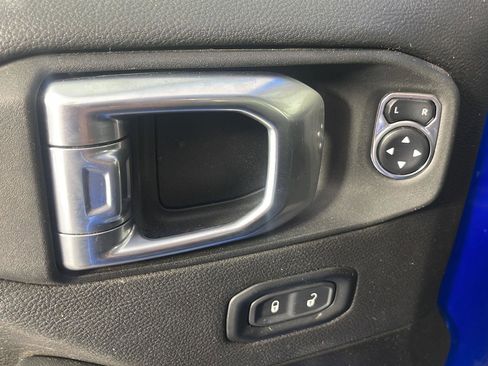 Used 2024 Jeep Gladiator Rubicon image 13