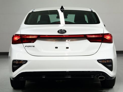 Used 2020 Kia Forte LXS image 11