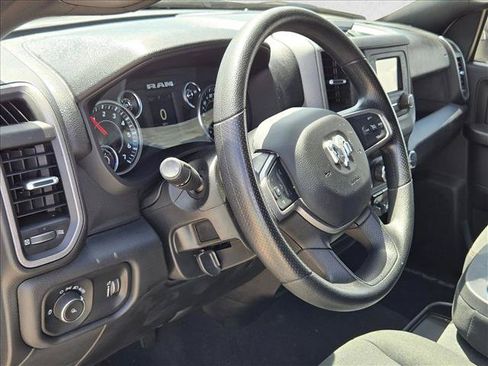 Used 2024 RAM 2500 Tradesman w/ Chrome Appearance Group RWD image 9