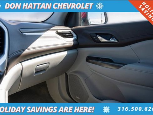 Used 2023 GMC Acadia SLT image 15