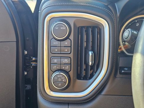 Used 2020 Chevrolet Silverado 2500 LTZ w/ LTZ Premium Package image 35