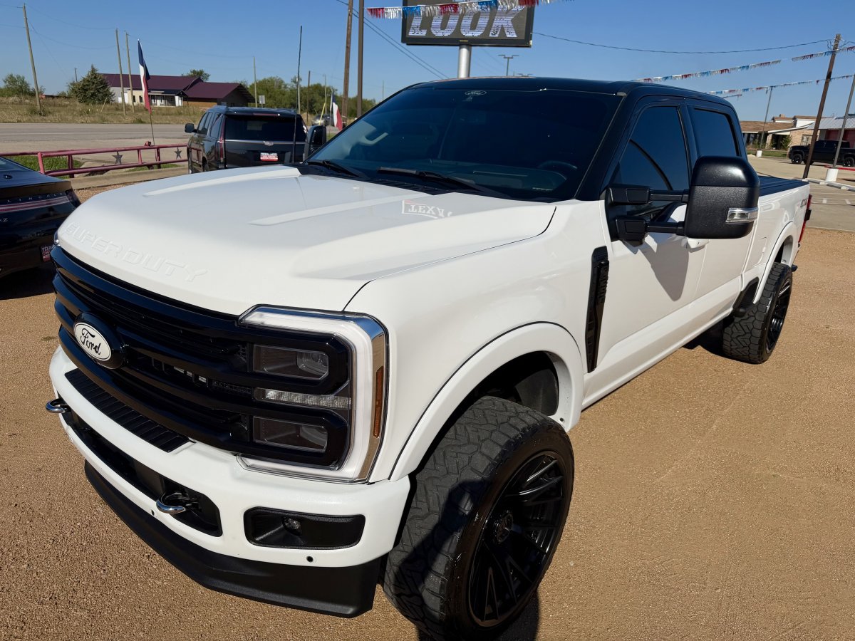 Used 2024 Ford F250 Limited AWD/4WD image 9