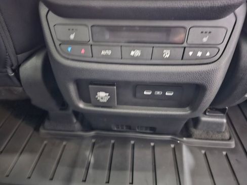 Certified 2024 Honda Pilot Elite image 11