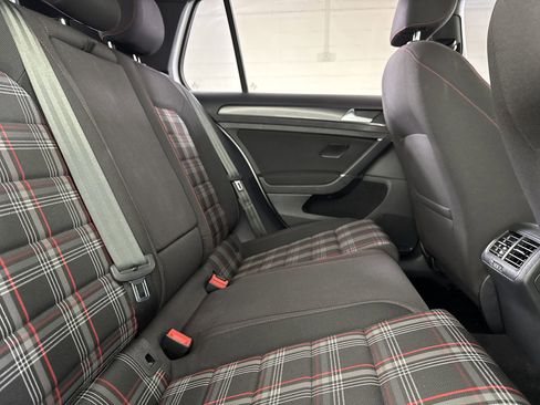 Used 2020 Volkswagen GTI S image 25