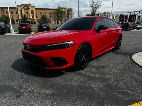 Certified 2024 Honda Civic Sport image 2