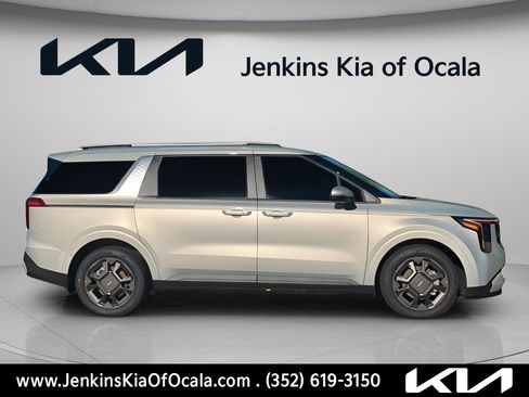 New 2026 Kia Carnival EX image 2