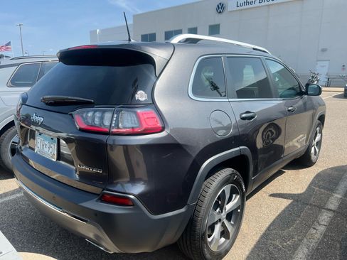Used 2020 Jeep Cherokee Limited AWD/4WD image 3