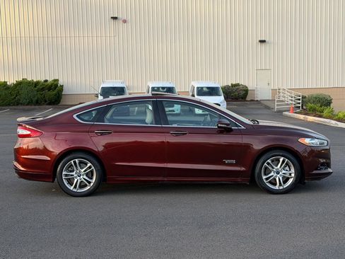 Used 2016 Ford Fusion Energi Titanium w/ Driver Assist Package FWD image 4