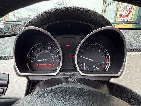Used 2005 BMW Z4 2.5i image 25