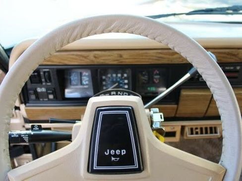 Used 1990 Jeep Grand Wagoneer image 56