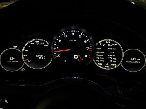 Used 2020 Porsche Cayenne image 51